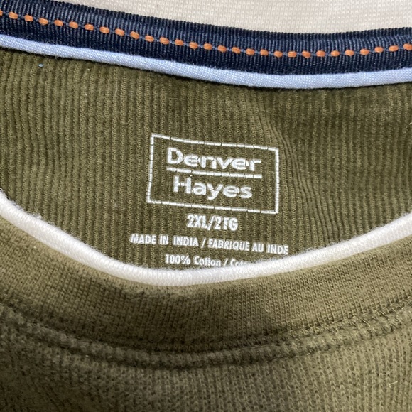 Lot of 2 Denver Hayes pullovers - Picture 2 of 3